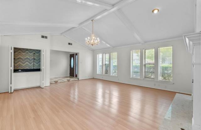 6908 Heatherknoll Drive Gallery 4