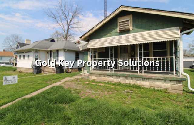 3 BR 1 BA House with Central Air and Detached Garage (NO SECTION 8) photos photos