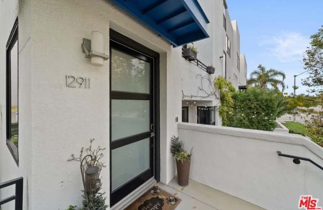 12911 Bluff Creek Dr Gallery 3