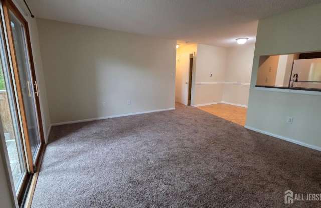 1514 Ravens Crest Drive Gallery 2