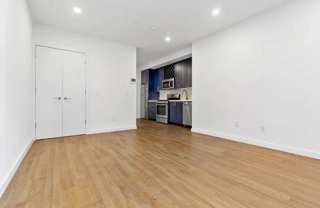 4132 27th St Apt 12C Gallery 2