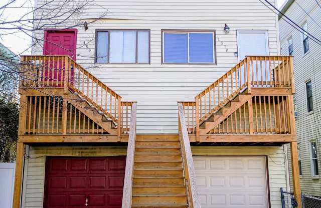 1380 Kossuth Street photos photos