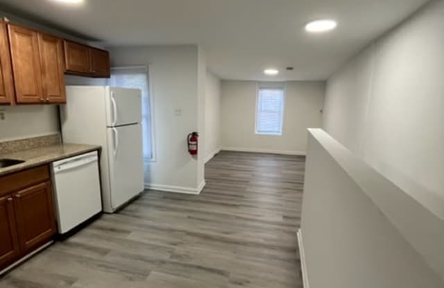 311 Cedar Street - B Gallery 1