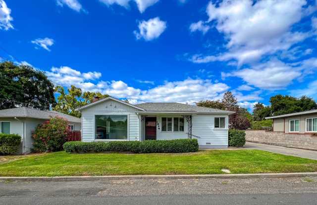 Charming Alta Heights Bungalow with Fresh Updates! photos photos Charming Alta Heights Bungalow with Fresh Updates! photos photos