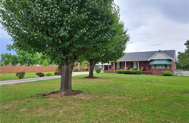566 Canady Road - 566 Canady Road, Robeson County, NC 28371
