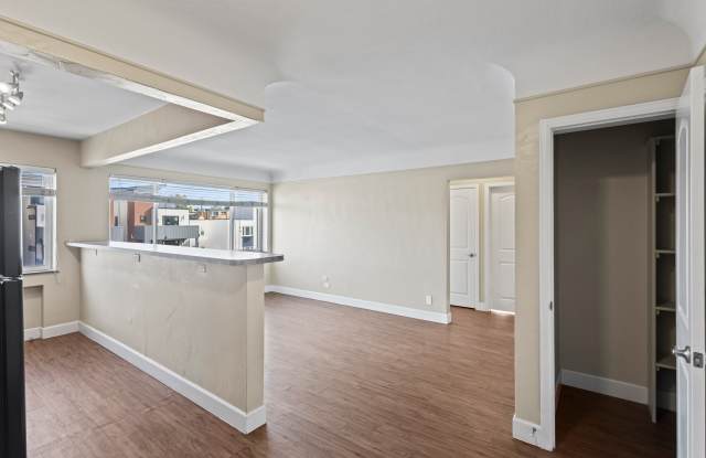831-861 Cherry Gallery 4
