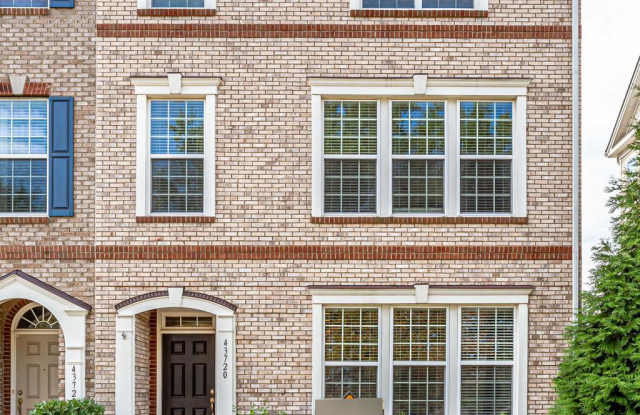 43720 GOLD HILL SQUARE - 43720 Gold Hill Square, Lansdowne, VA 20176