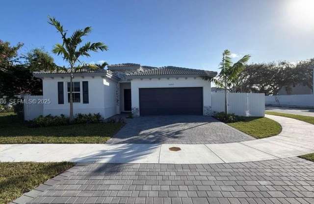 16202 SW 147 ave photos photos