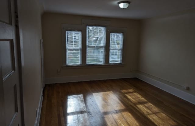 240 Gordon Ave 3rd Floor - 240 Gordon Avenue, Syracuse, NY 13207
