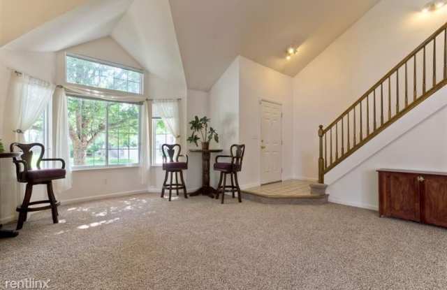 12177 Applewood Ct Gallery 3
