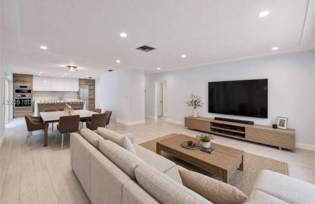 8265 SW 149th Dr Gallery 4