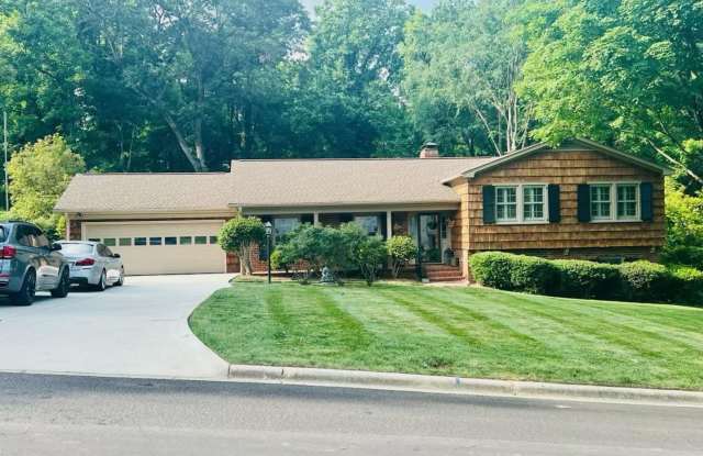 5-bedroom 4 bath tri level home photos photos
