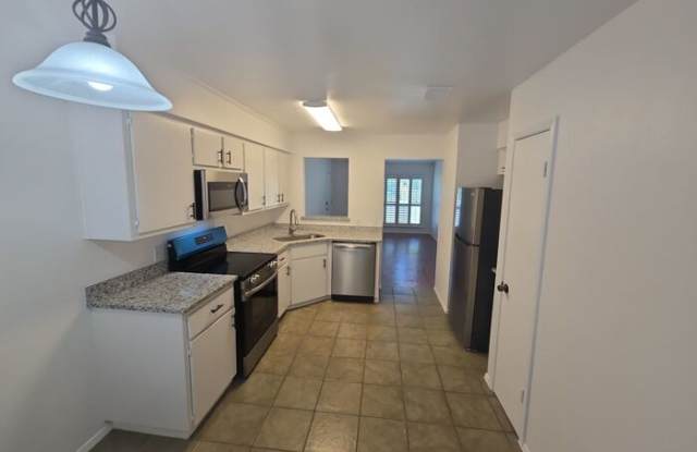 1104 Columbia Avenue photos photos