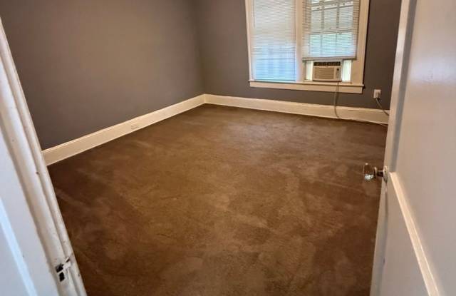 2 Bedroom 1.5 Bath Home in Winston Salem Gallery 3