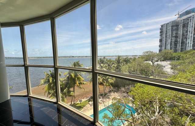 2025 Brickell Ave photos photos