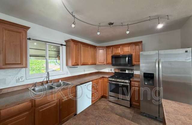 320 Thomoas Circle photos photos