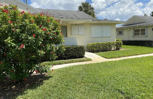 4790 Cresthaven Boulevard - 4790 Cresthaven Boulevard, Palm Beach County, FL 33415