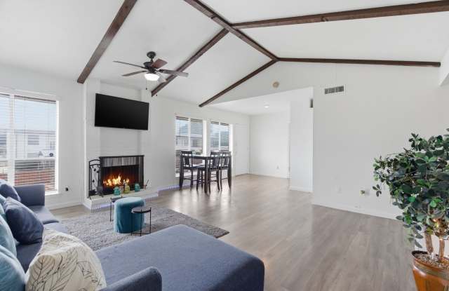 10566 High Hollows Drive Gallery 1