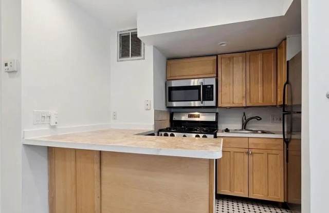 1704 V Street NW Gallery 2