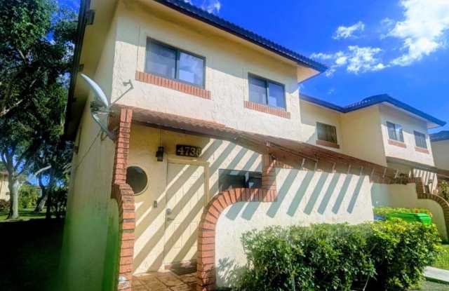 4736 NW 90th Avenue photos photos 4736 NW 90th Avenue photos photos