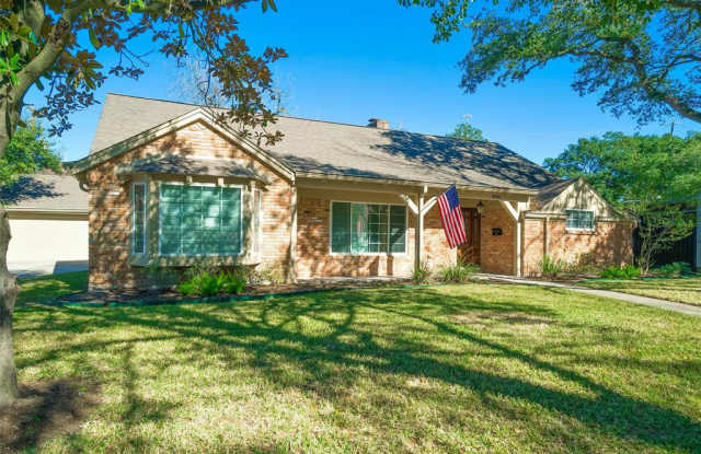 4906 Heatherglen Drive Gallery 3
