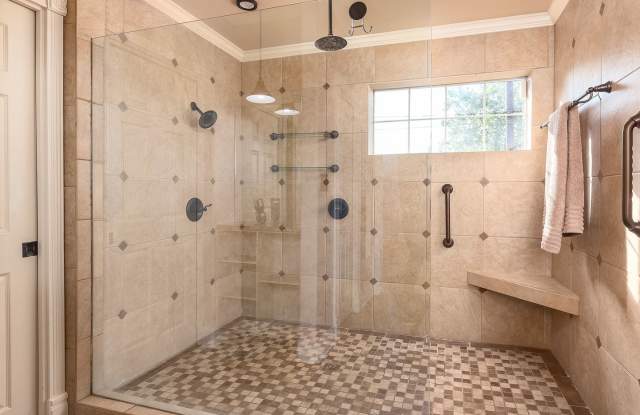 1900 Red Rock Dr, Round Rock, TX 78665 Gallery 4
