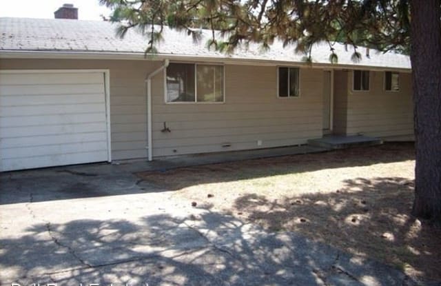 2465 Olive St. - 2465 Olive Street, Eugene, OR 97405