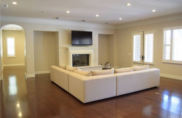 2823 Versante Gallery 4