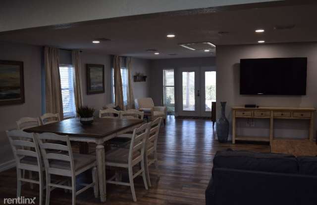 3650 NE Indian River Dr Gallery 4