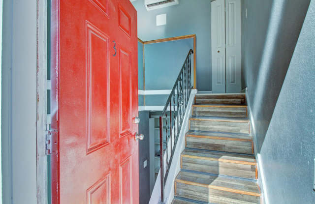 Remodeled 2 Bedroom in Lakewood! Great Location! photos photos