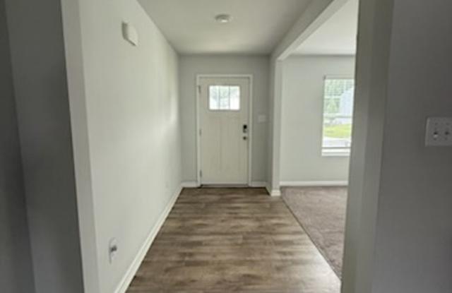 Gorgeous Home in The Arbors of New Kent Gallery 4