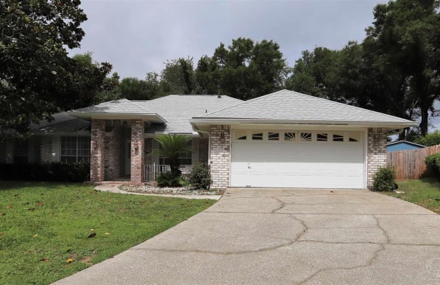 273 S 61st Ave - 273 South 61st Avenue, Myrtle Grove, FL 32506