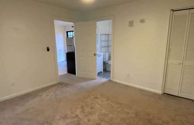 2345 MYRA ST Gallery 3