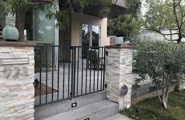 923 Bay Circle Gallery 2