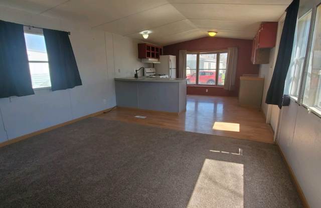 444 C St - 444 C Street, West Fargo, ND 58078