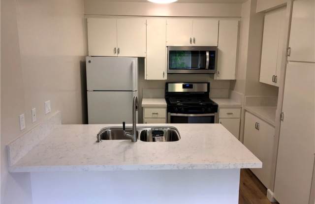149 N Mountain Gallery 2