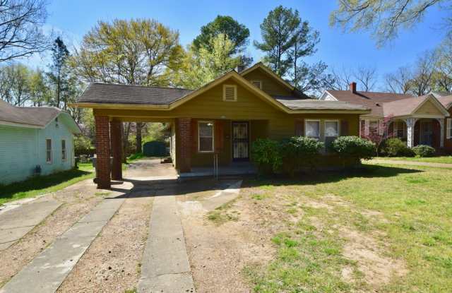 3 bed, 1 bath near UOM photos photos