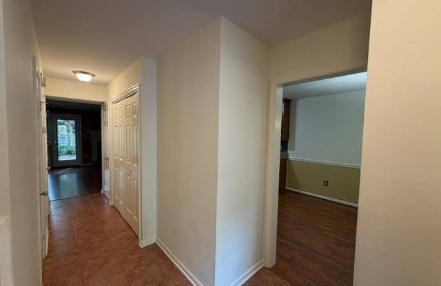 132 Kenilworth Drive Gallery 2