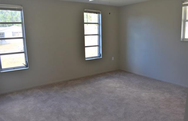 8214 Fox Hollow Dr Gallery 2