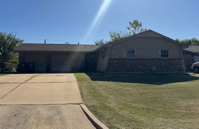 1108 SE 40th- COMING SOON! Gallery 1