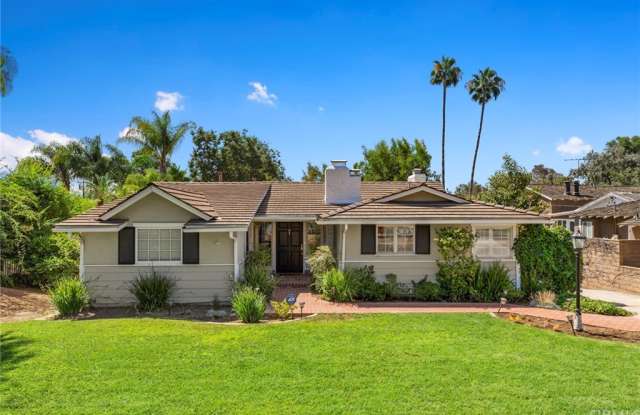 812 Rodeo Road - 812 Rodeo Road, Fullerton, CA 92835