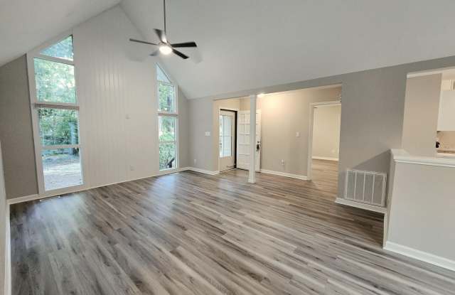 6613 Louisburg Road Gallery 3