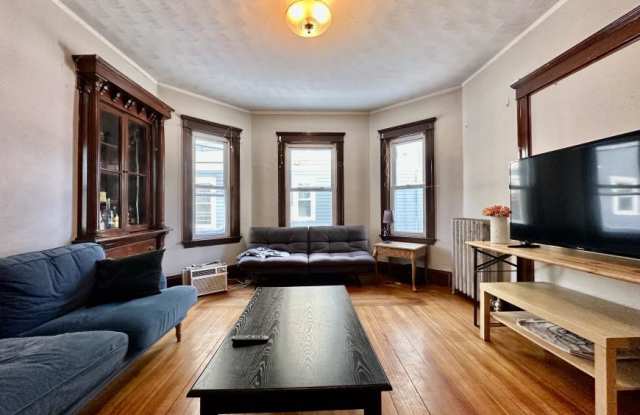 183 College Ave. photos photos