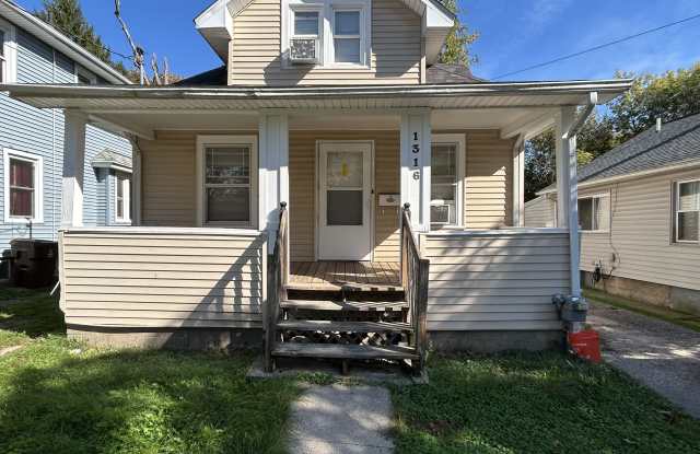 1316 Vermont Avenue Gallery 1