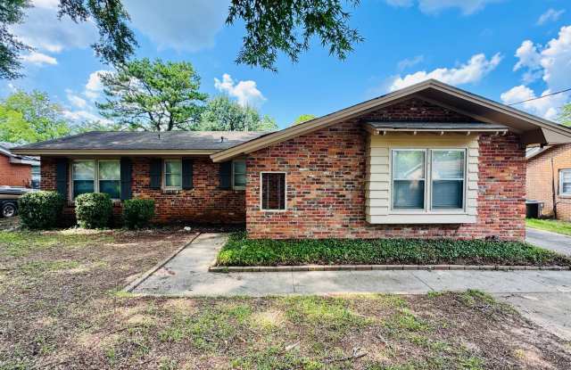 Check Out This 3 Bedroom / 2 Bathroom BRICK BEAUTY photos photos
