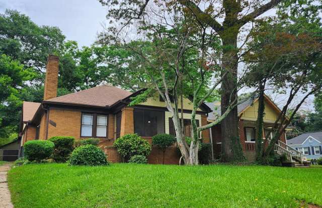 Charming 3BR Home with Bonus Room & Detached 2-Car Garage! photos photos Charming 3BR Home with Bonus Room & Detached 2-Car Garage! photos photos