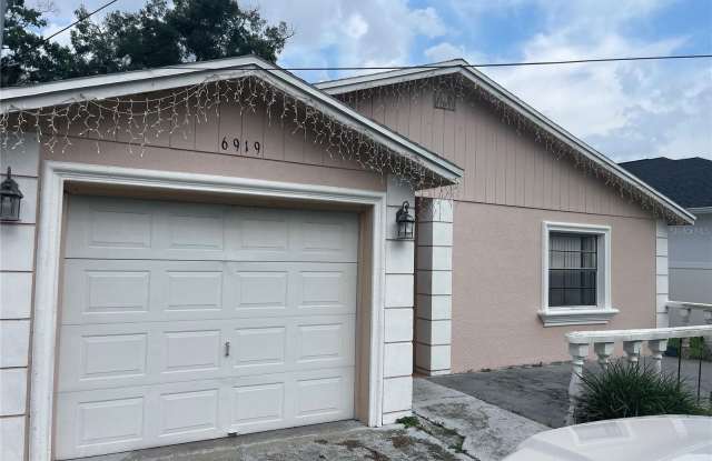 6919 BLOSSOM AVENUE - 6919 Blossom Avenue, Egypt Lake-Leto, FL 33614