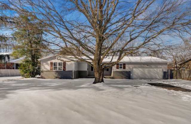 3863 S Broadway Ave photos photos