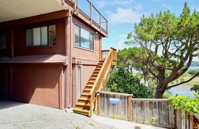 315 E Strawberry Drive Unit A photos photos