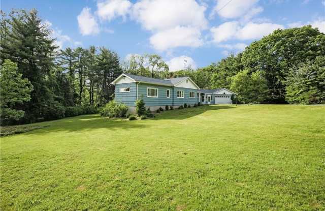9 Taconic Road Gallery 2